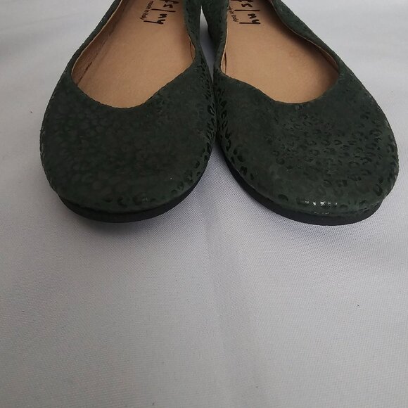 French Sole FS/NY Dark Green Leopard Print Zeppa Semi-Wedge Shoe Women's 7.5 - Picture 4 of 10